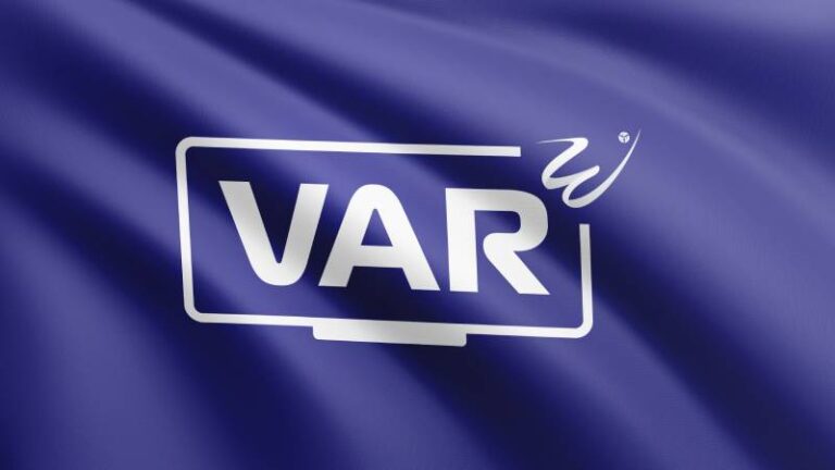 Var Là Gì Trong Bóng Đá? Công Nghệ Thay Đổi Cục Diện Trận Đấu 29 Var Là Gì Trong Bóng Đá? Công Nghệ Thay Đổi Cục Diện Trận Đấu